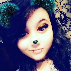 Meet your Posher, Jewel